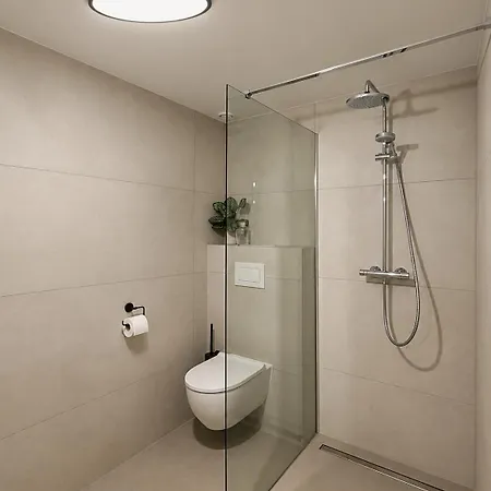 Alor - & Restaurant - Apartment
